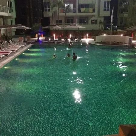 Holiday House *